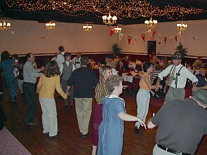 Octoberfesters Do The Chicken Dance